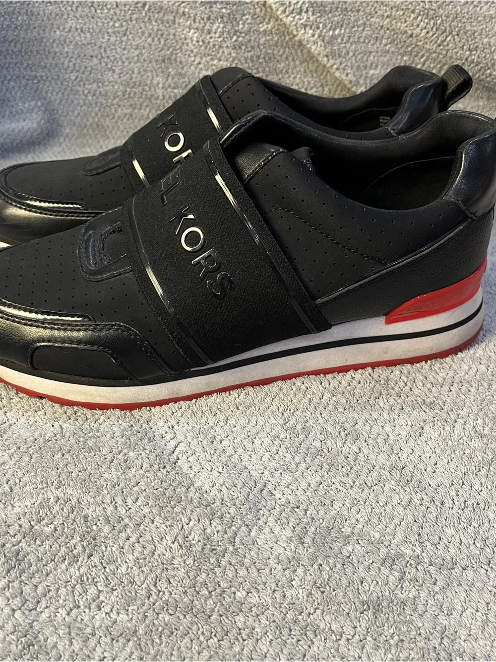 Michael Kors black and red teddi sneakers excellent women’s size 8